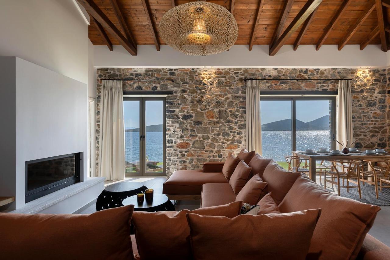 Lichnos Luxury Suites Sourpi Exterior photo