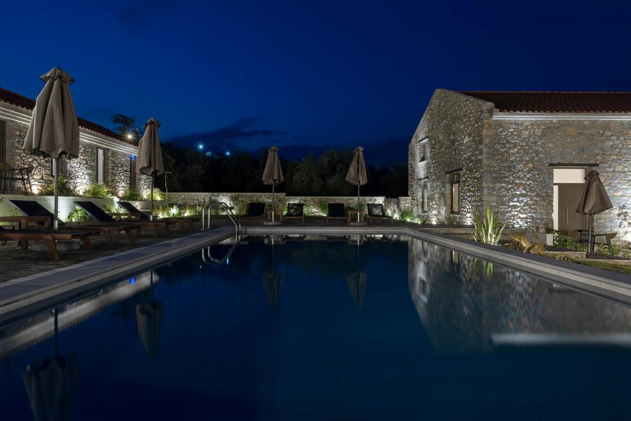 Lichnos Luxury Suites Sourpi Exterior photo